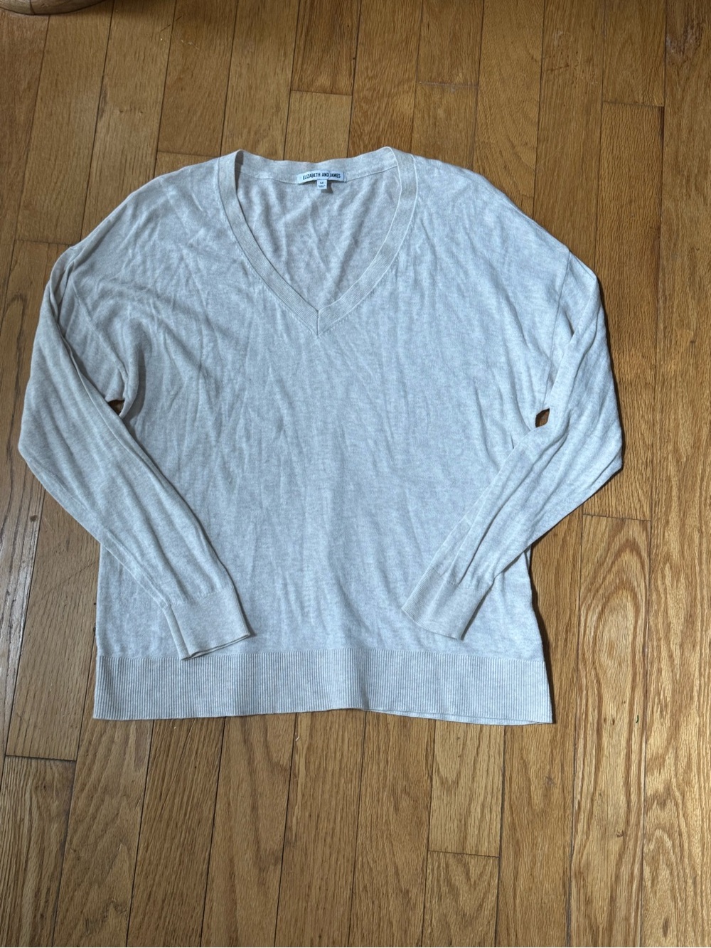 Elizabeth & James V Neck Lightweight Knit Sweater M Capsule Minimalist Neutral